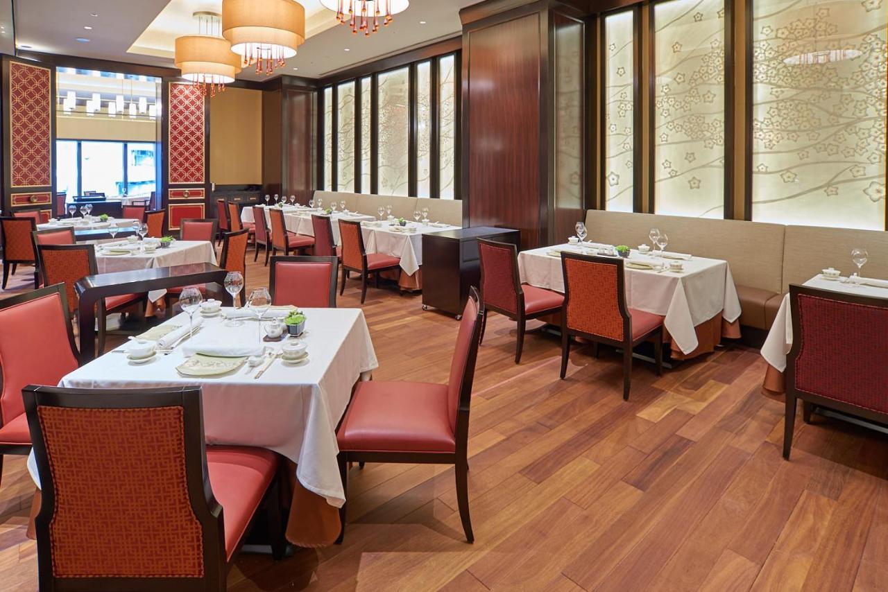 The Okura Tokyo Hotel Luaran gambar Interior of the restaurant