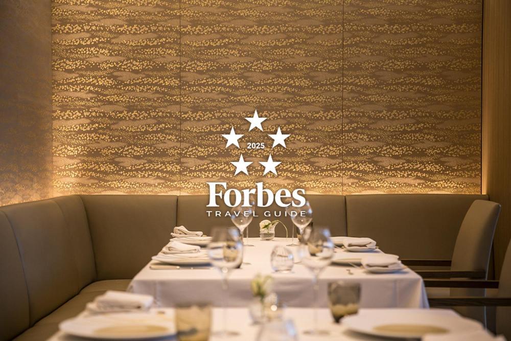 The Okura Tokyo Hotel Luaran gambar Forbes Travel Guide 2015